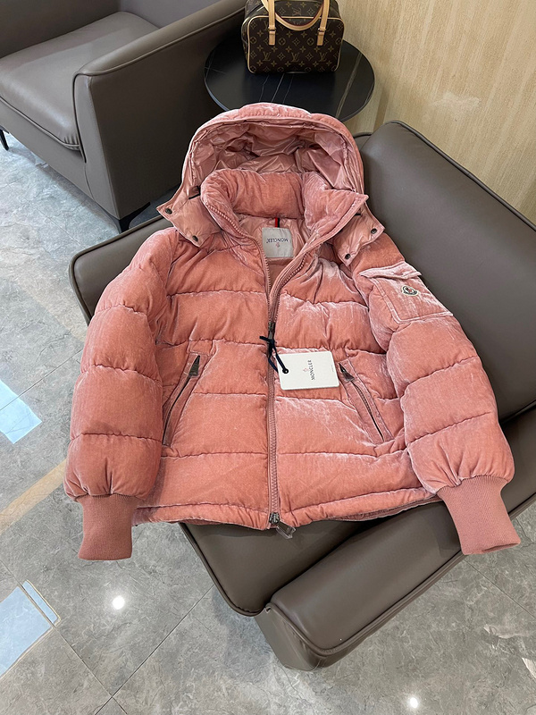 Moncler Down Jacket Wmns ID:20221026-87